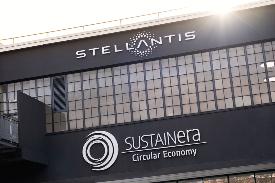 Stellantis inaugure un hub géant pour faire de l'économie circulaire « un  business profitable »